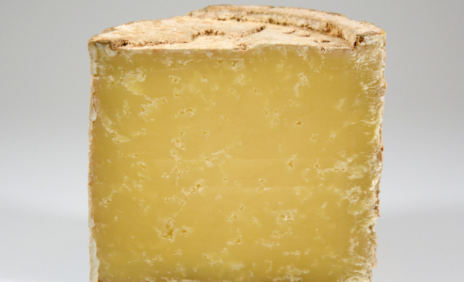 Demi SALERAC Fermier lait cru 6 à 8 mois d&rsquo;affinage