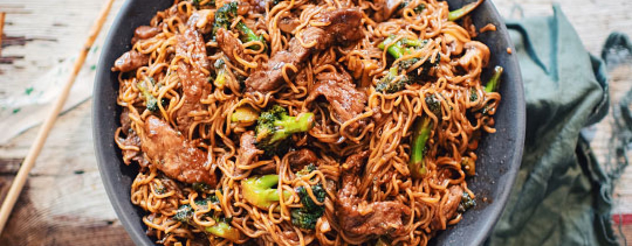 Nouilles et Boeuf sautés au Basilic